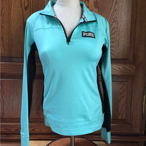 Victoria's Secret Tops - Victoria Secret Pink Ultimate Half Zip
XS.
